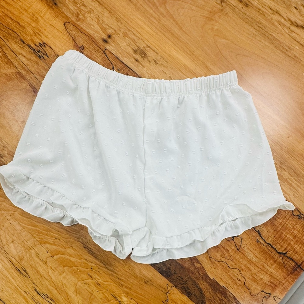 Women's White Ruffle Hem Sleep Shorts Size XL (T1)